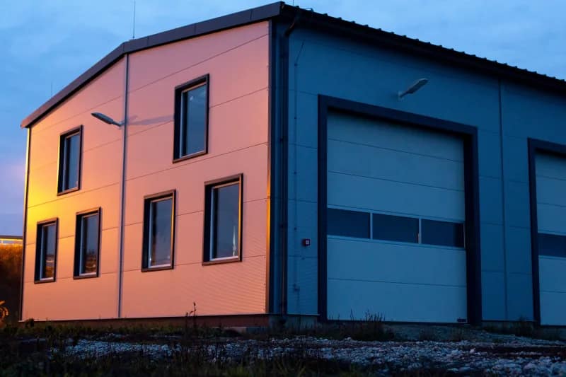 MIÉRT VÁLASSZON MINKET HA AUTÓSZERVIZT KERES?